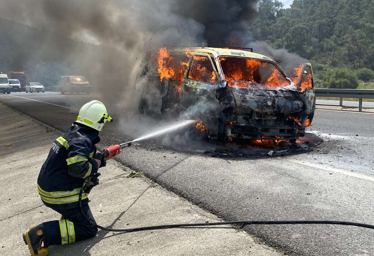 Muğla İtfaiyesi 6 Ayda 2 Bin 241 Vakaya Müdahale Etti 3